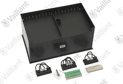 Vaillant Adapter mit mehreren Anschlusskabeln, einem PCB und einer oberen Abdeckung, geeignet für spezifische Heizsysteme.
